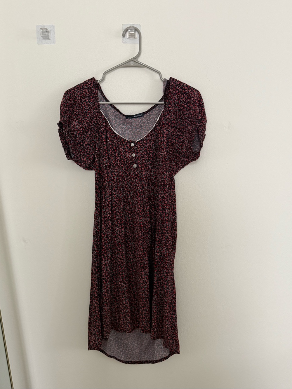 Brandy Melville Short Sleeve Floral Mini Dress in Pink and Navy